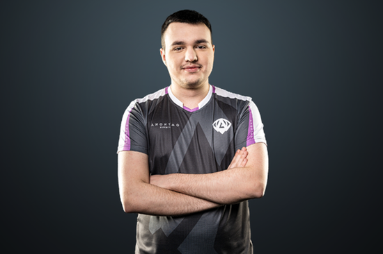 腾竞体育CEO金亦波推动文旅与电竞融合新模式